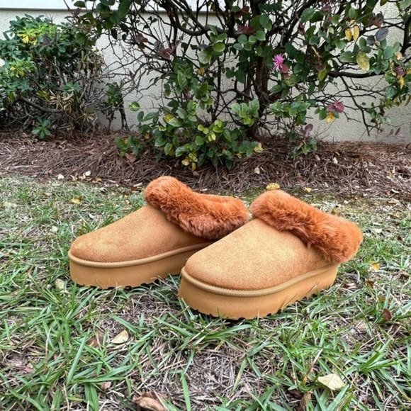 RELISTED Tazz-y Fur Slide On - Chestnut - Picture 3 of 9